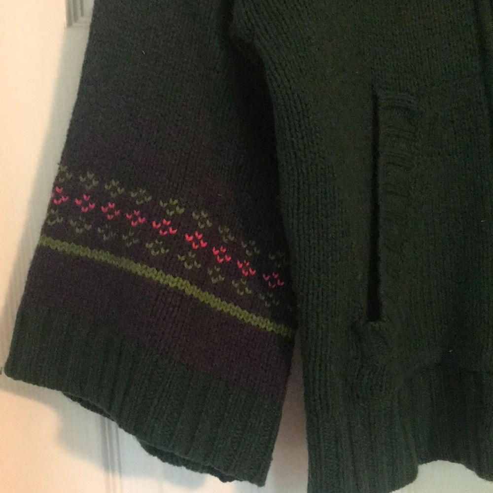 Beautiful Zip Front Sweater - Picture 3 of 7
